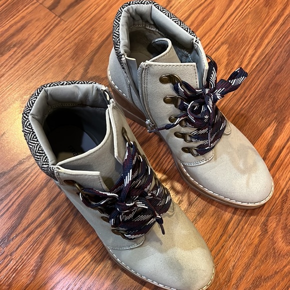 6.5 heeled booties - Picture 2 of 4